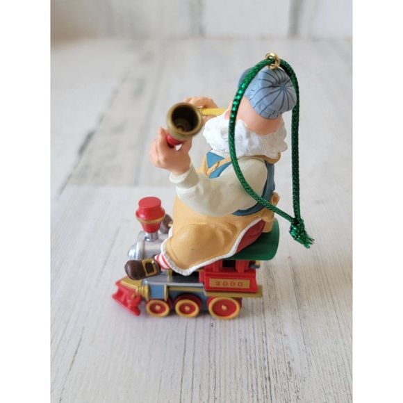 Hallmark 2000 Keepsake toy maker ornament Xmas Santa Claus - Picture 3 of 7
